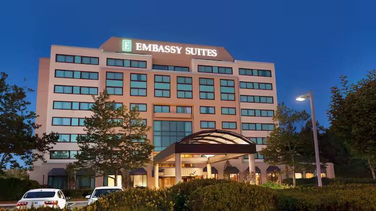 embassy-suites-boston-waltham-exterior embassy-suites-boston-waltham-exterior