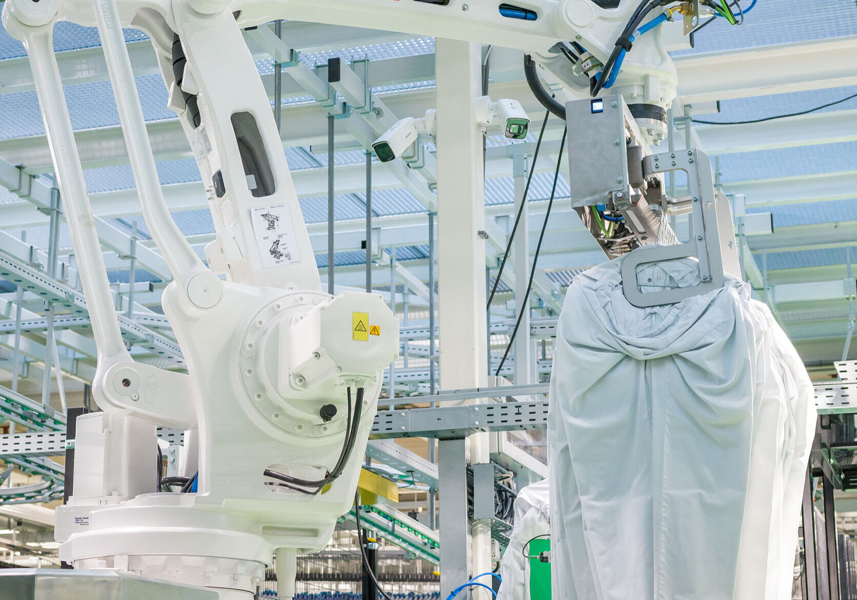 04 - Robot at Rentex