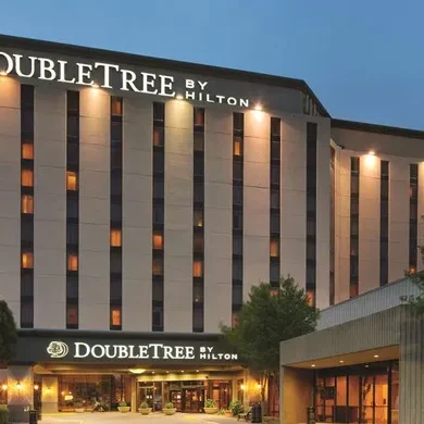 Doubletree-Dallas-Near-the-Galleria-Exterior